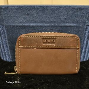 Levi Coin Pouch With Zipper
